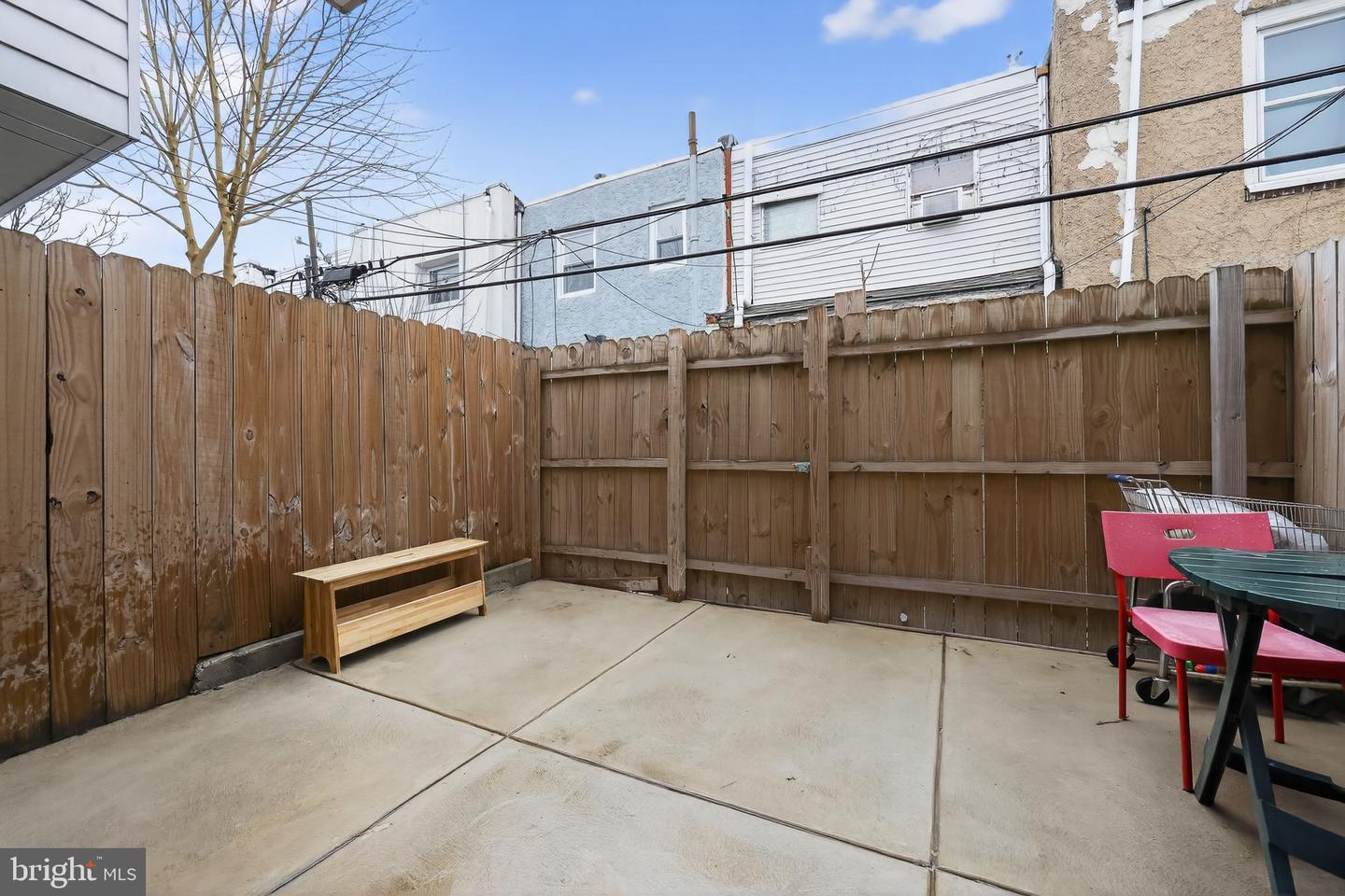 1827 Dudley St Property Photo 15