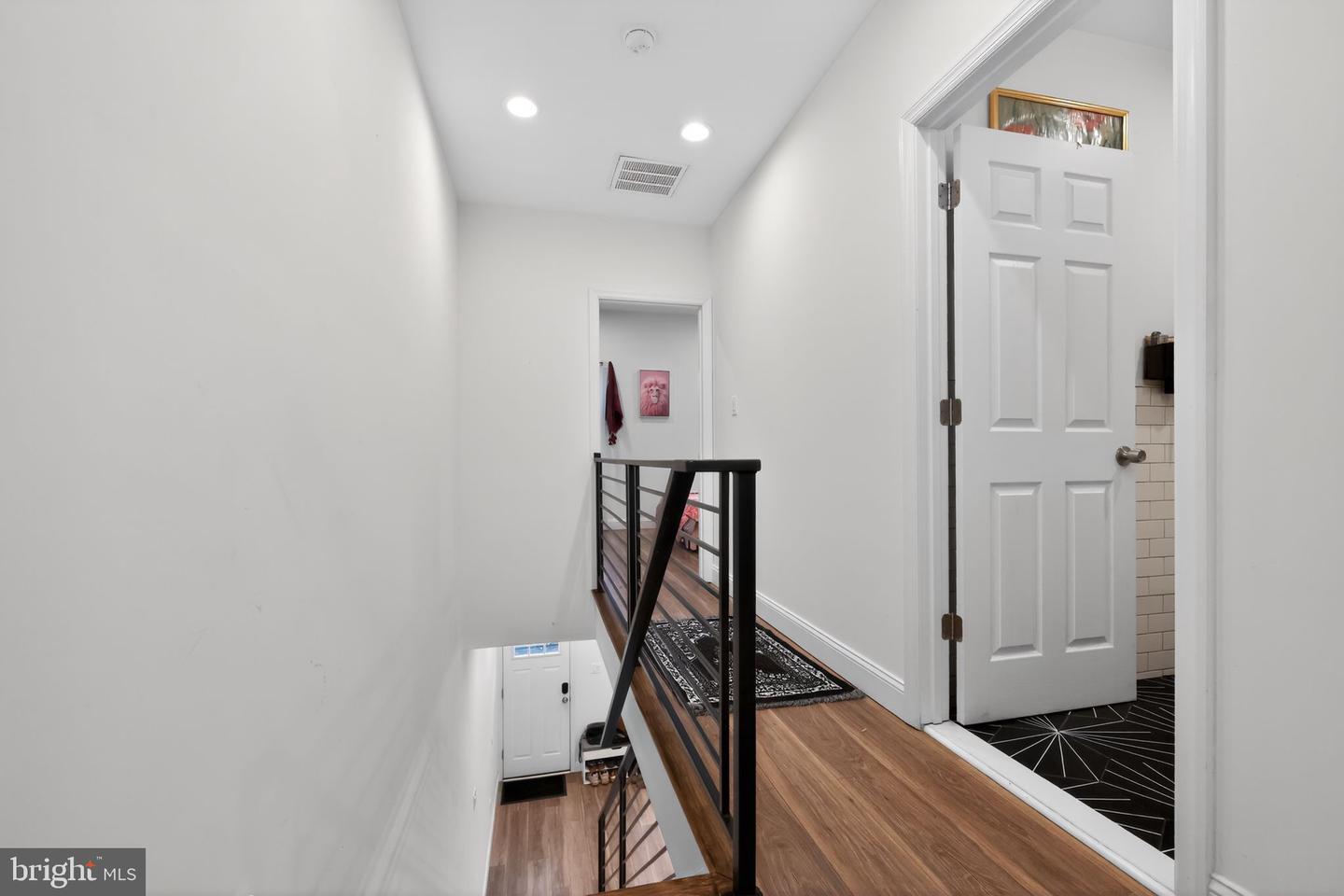 1827 Dudley St Property Photo 16