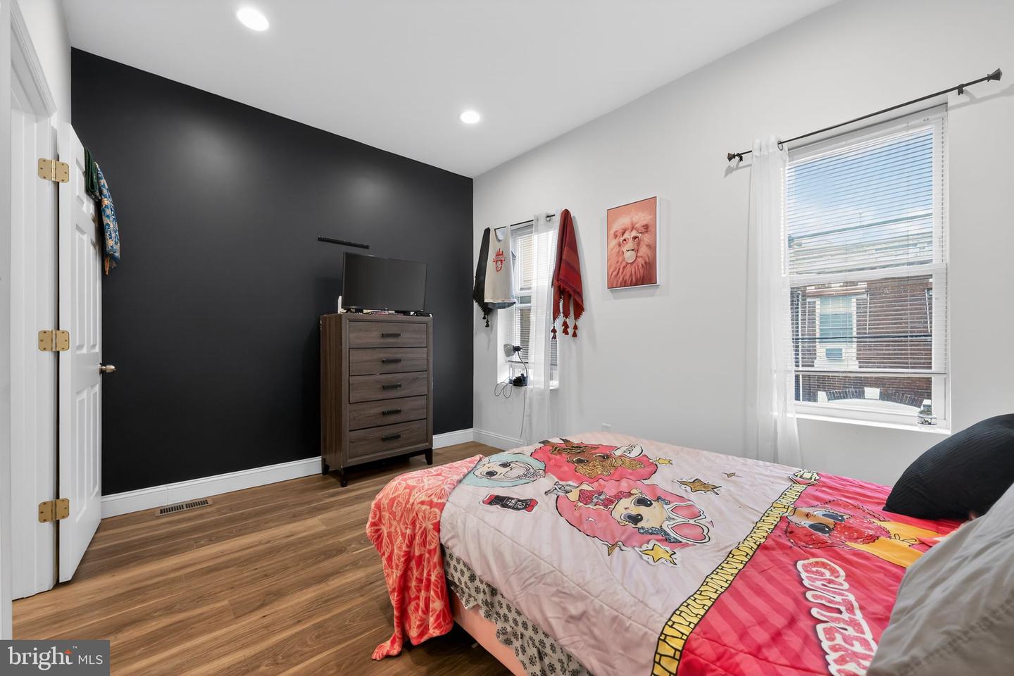 1827 Dudley St Property Photo 19