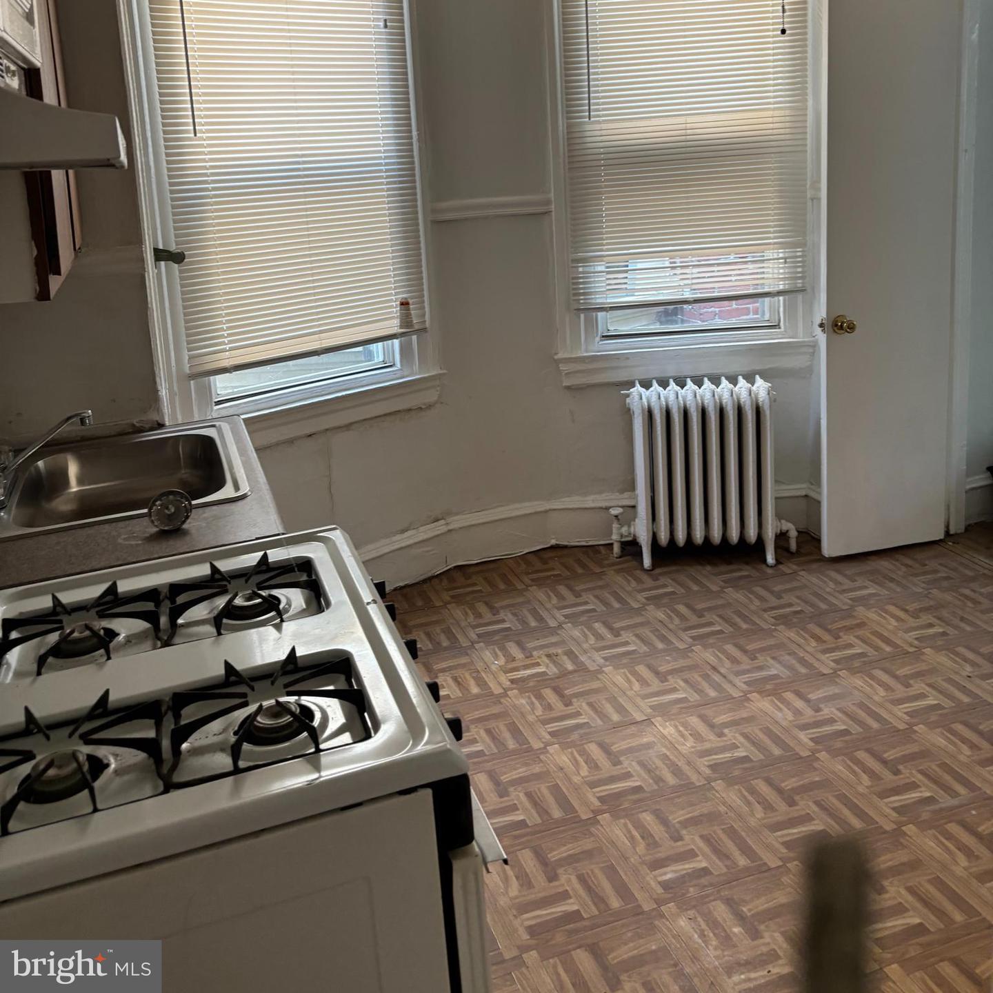 5029 N 10th St Property Photo 10