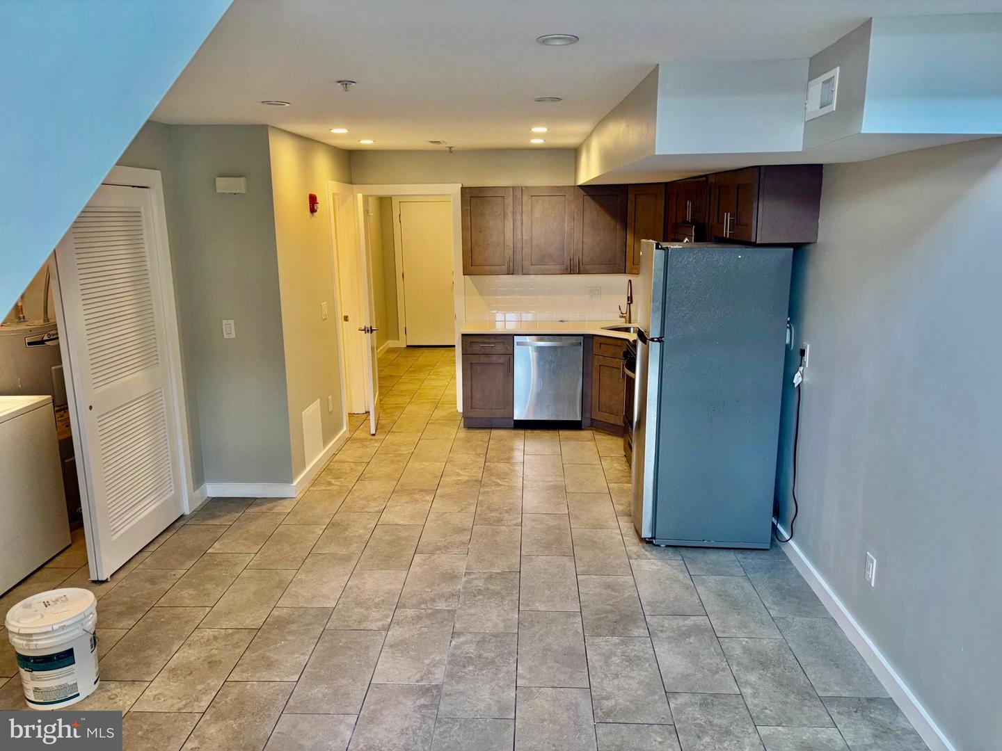 4811 Walnut St Property Photo 4