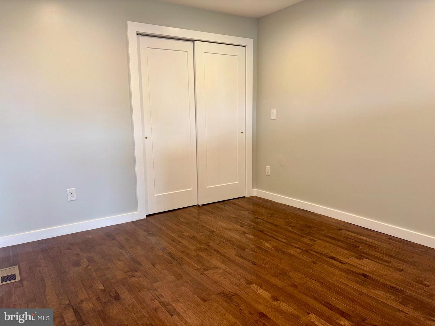 4811 Walnut St Property Photo 18