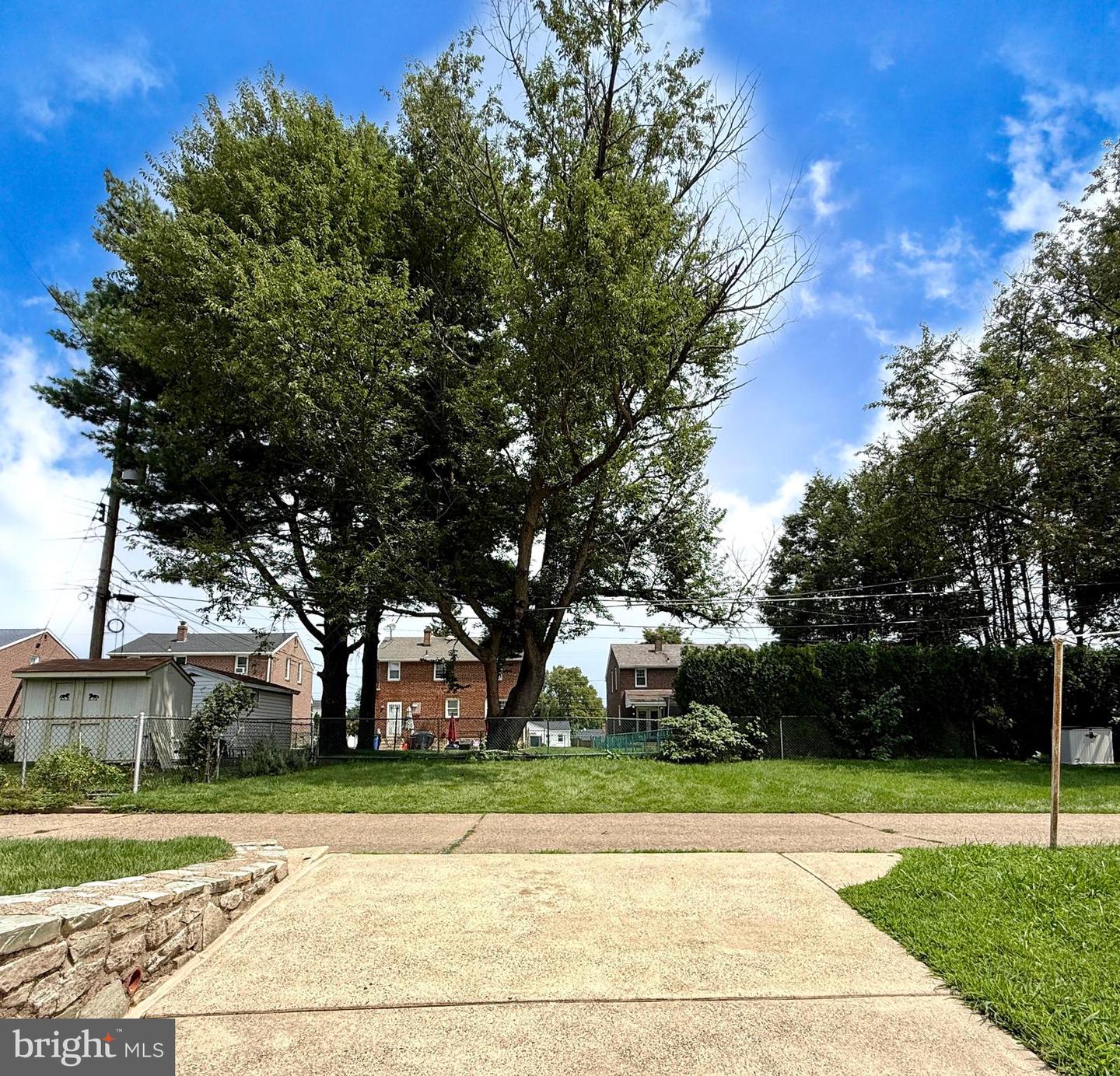 1121 Ripley St Property Photo 33