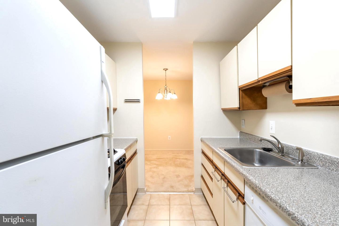 6100 Henry Ave #2d Property Photo 10