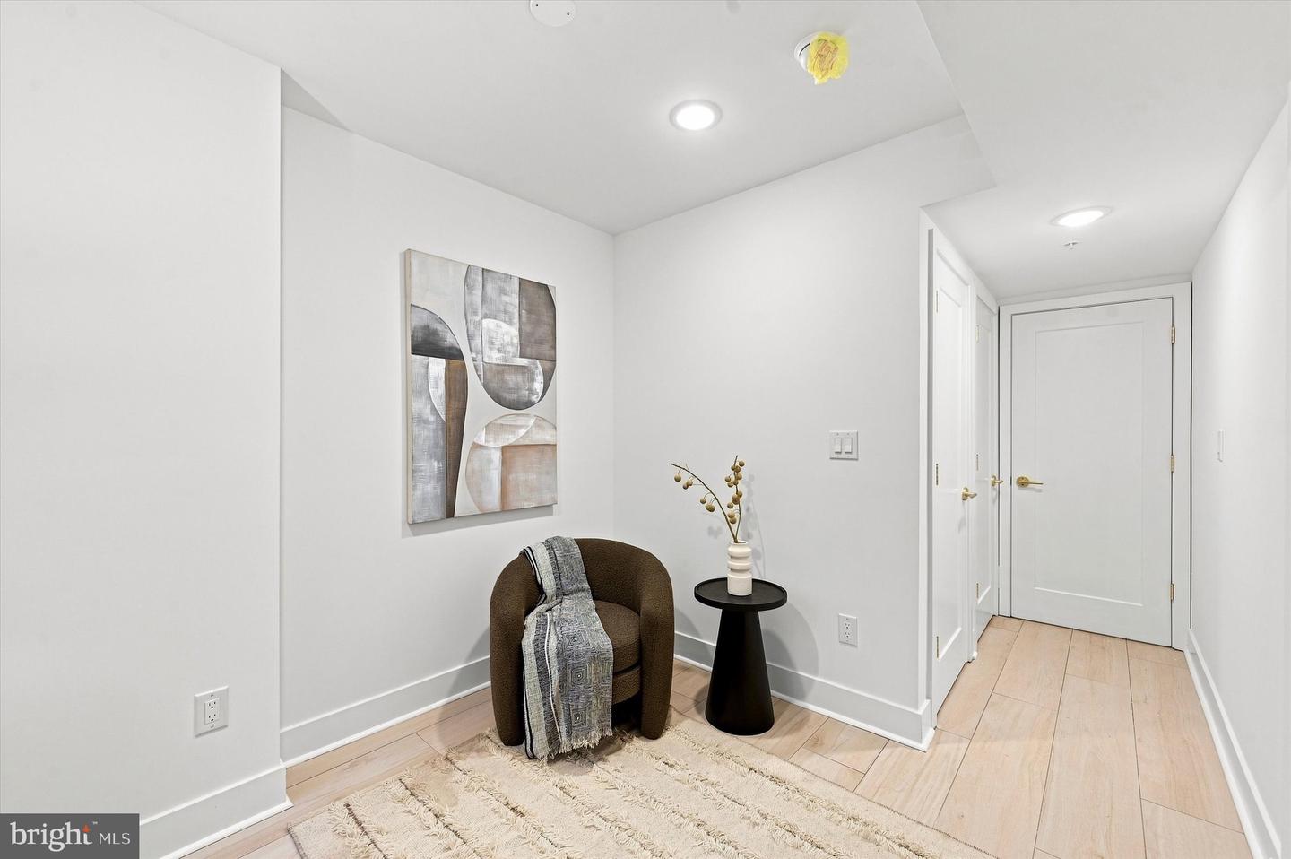 2511 Sepviva St Property Photo 18