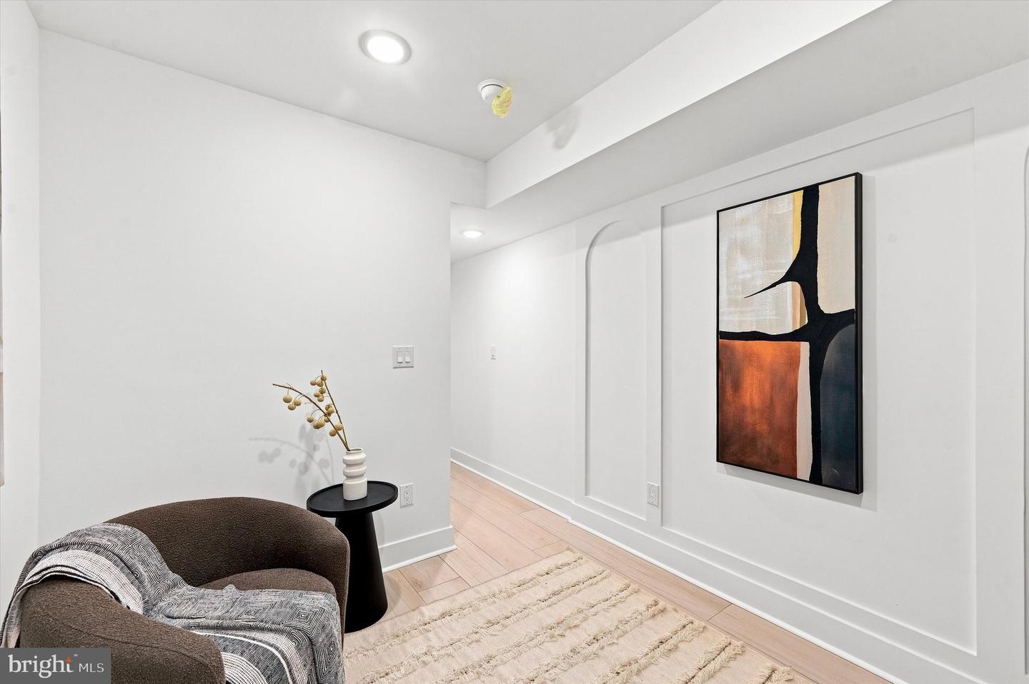2511 Sepviva St Property Photo 19