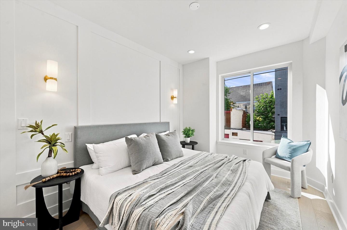 2511 Sepviva St Property Photo 24