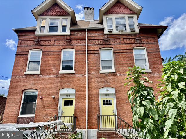 4813-00 Chester Ave Property Photo 1