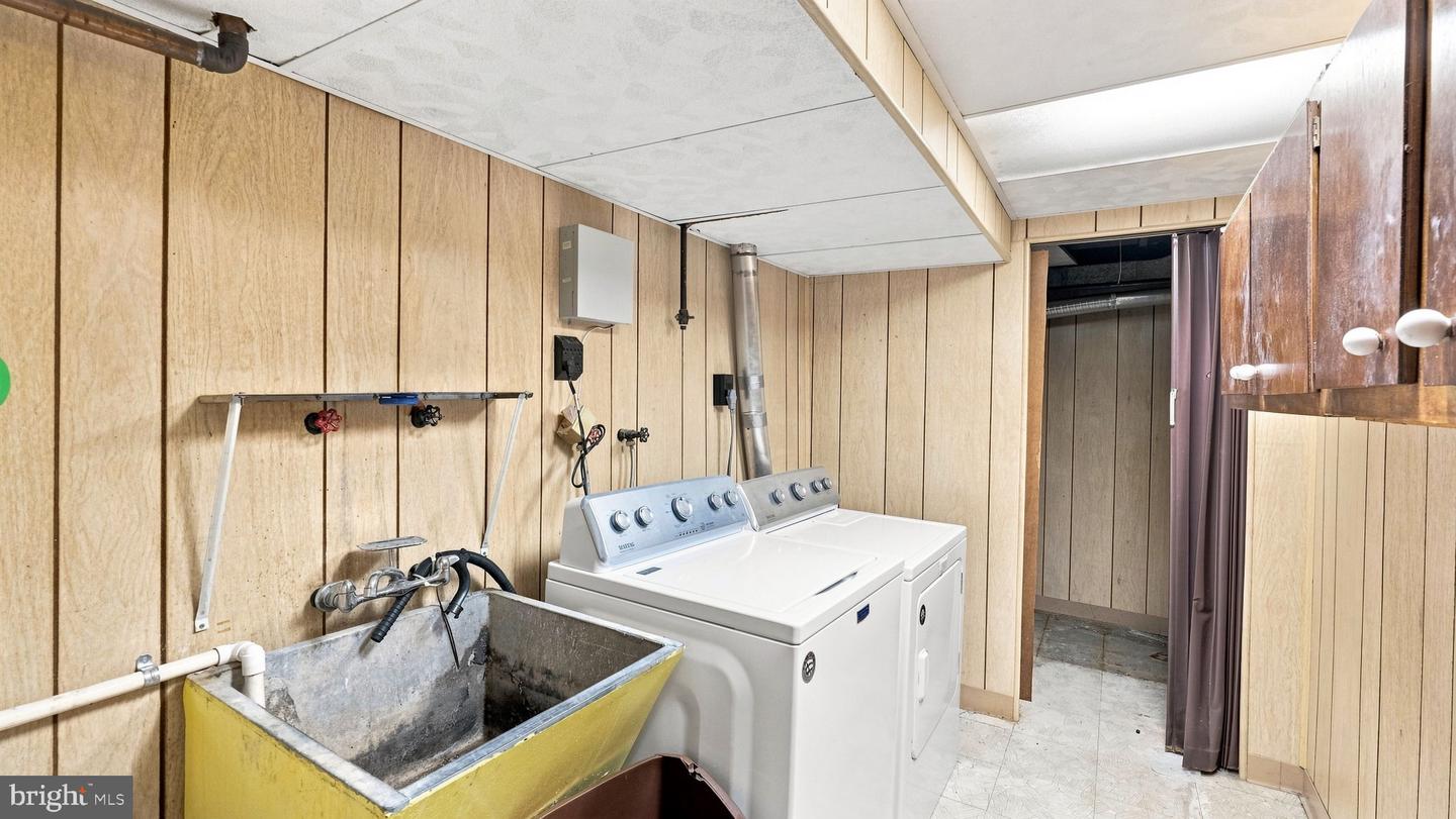 10228 W Keswick Rd Property Photo 22