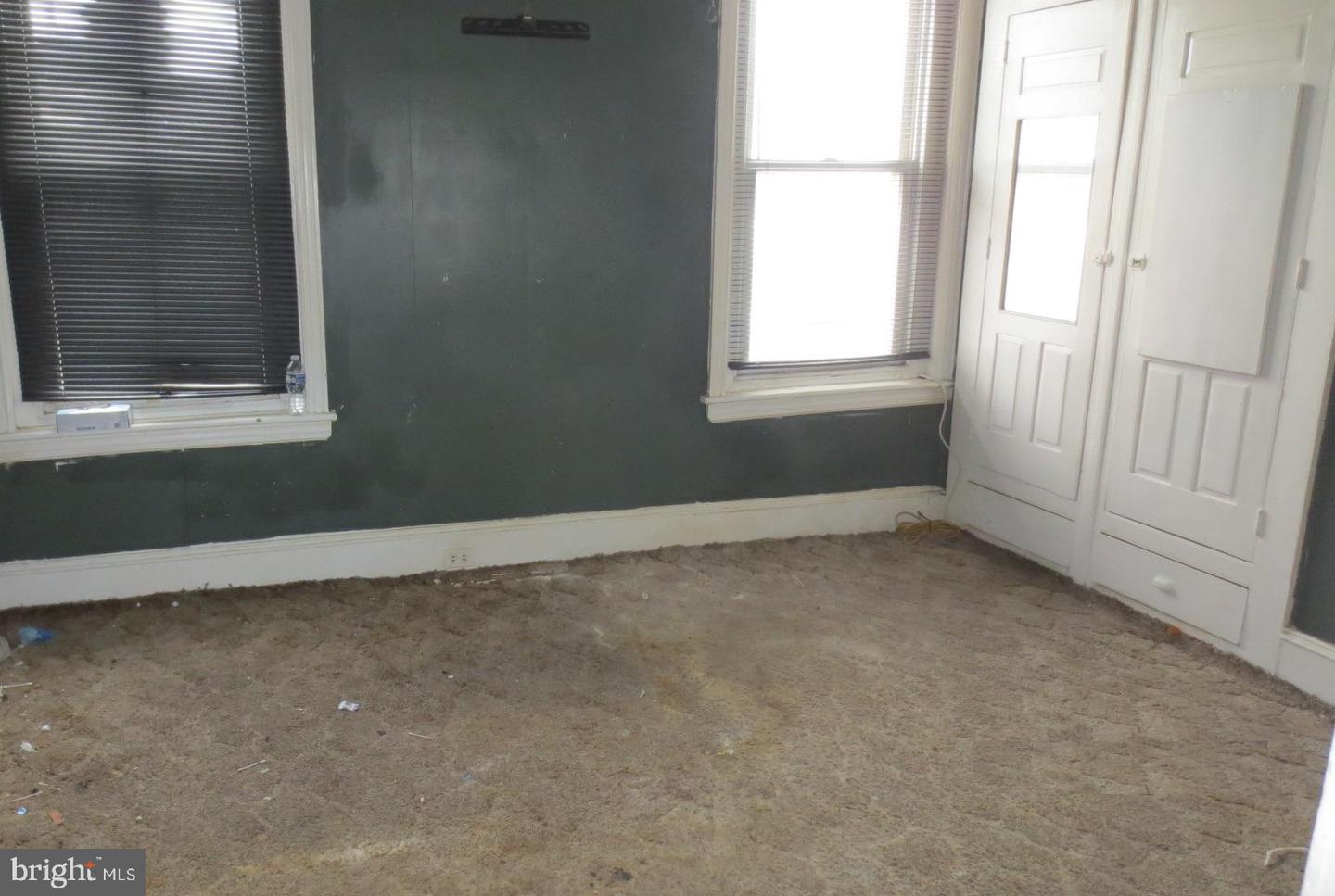 524 N Allison St Property Photo 7