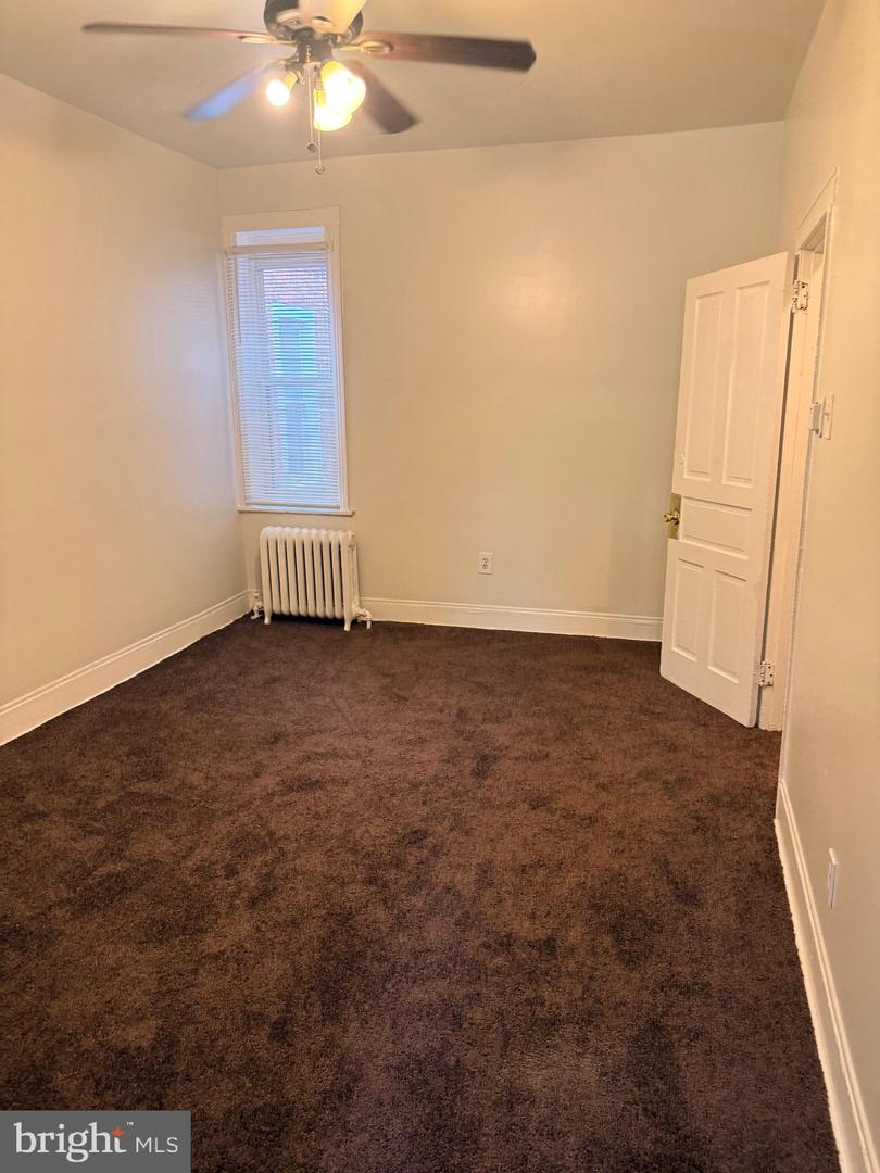 5162 Viola St Property Photo 5