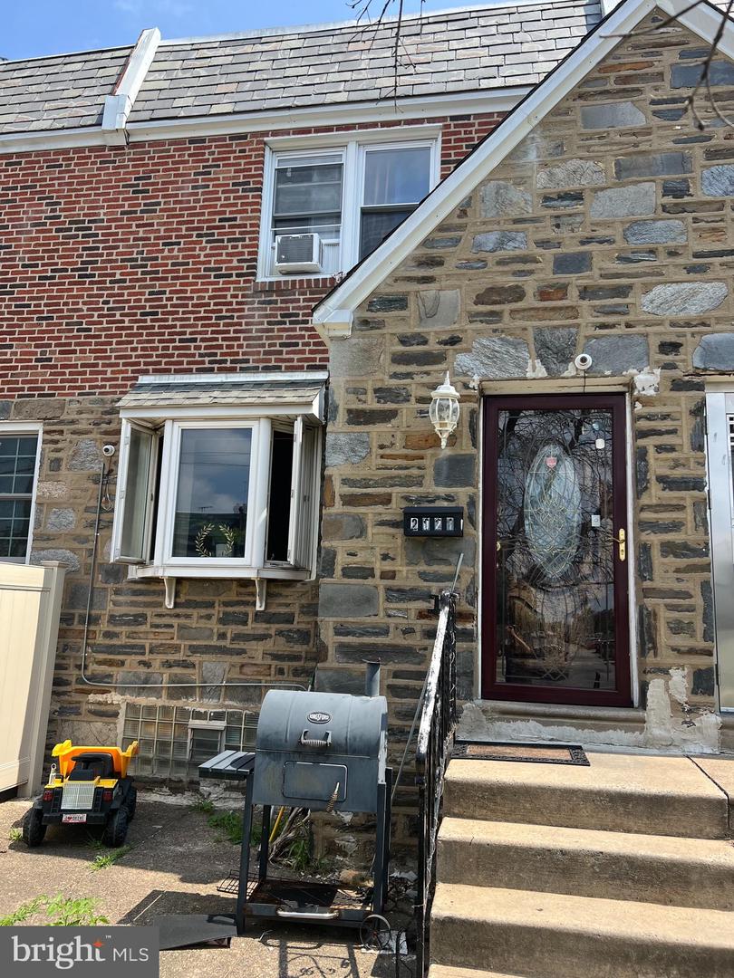 2021 KNORR ST Property Photo 1