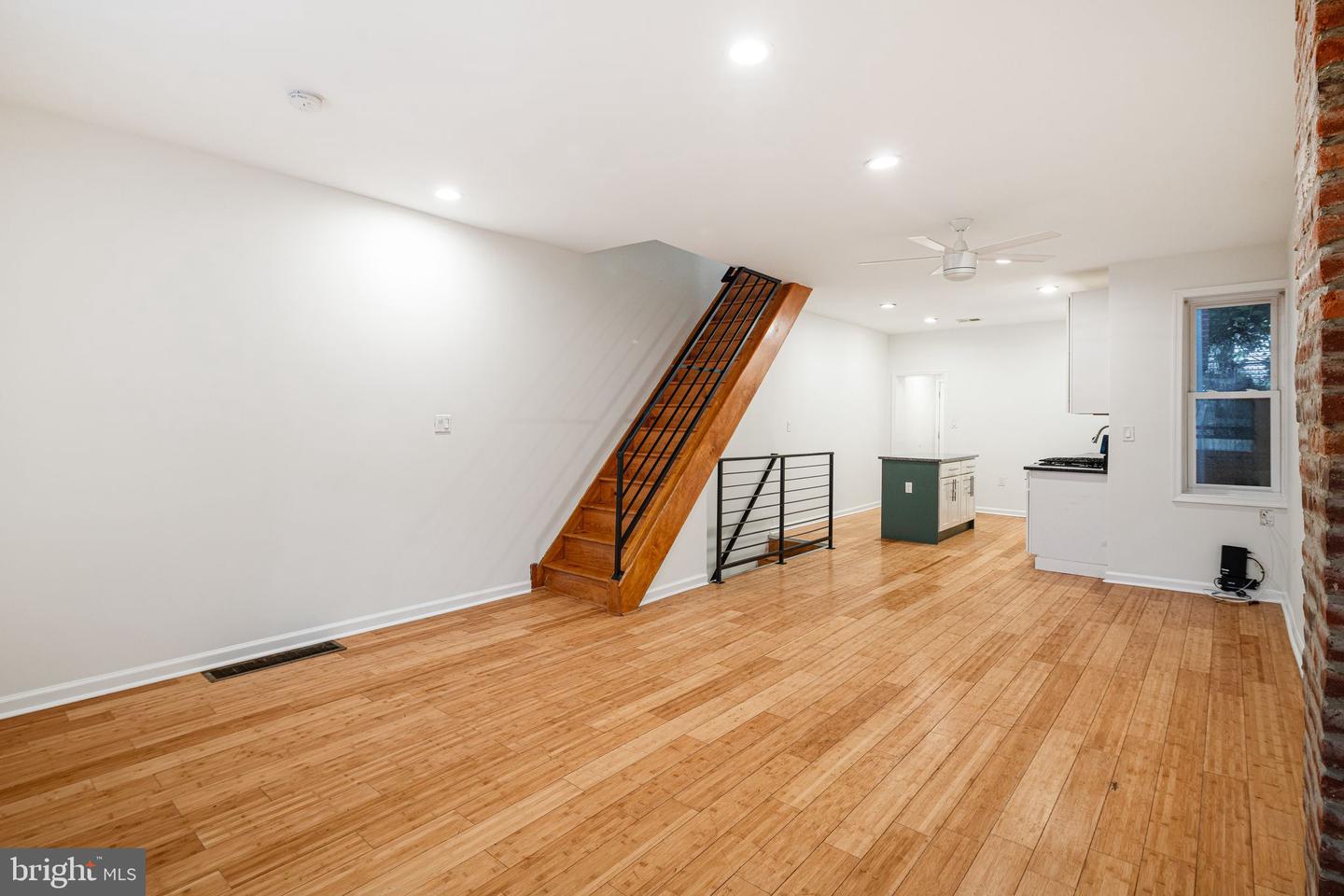 6118 Musgrave St Property Photo 4