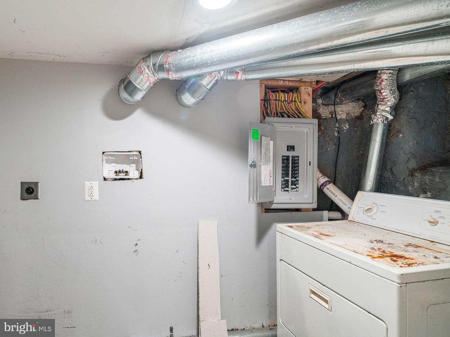 6118 Musgrave St Property Photo 11