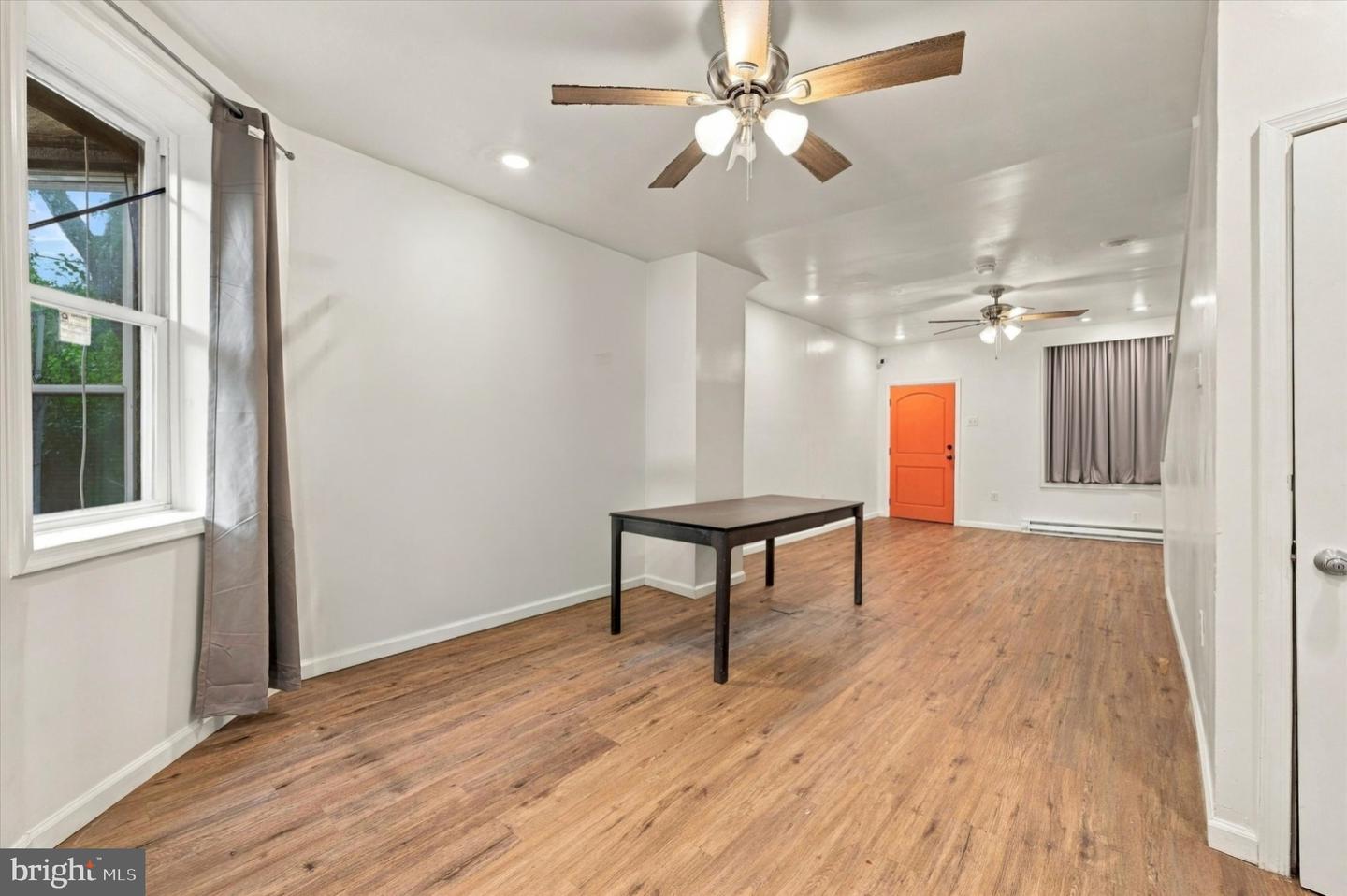 6114 Chestnut St Property Photo 4