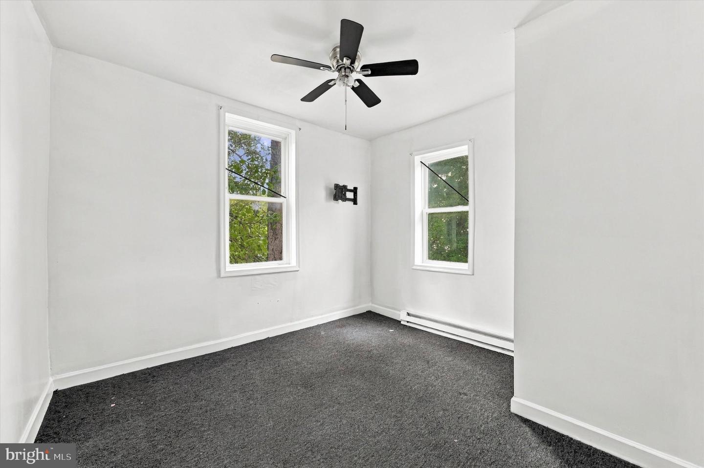 6114 Chestnut St Property Photo 11
