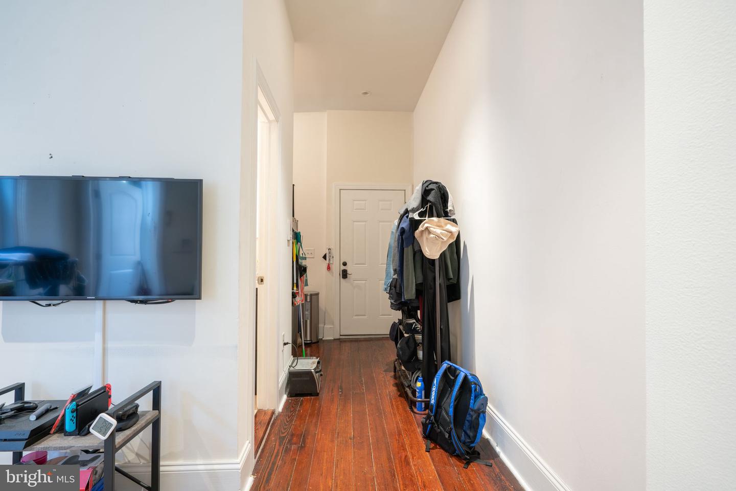 2033 Spruce St #5 Property Photo 5