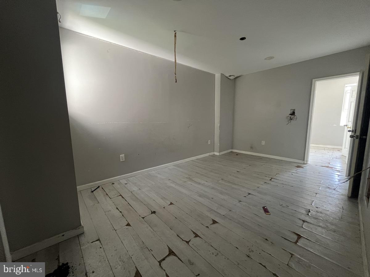 2237 N 21st St Property Photo 5