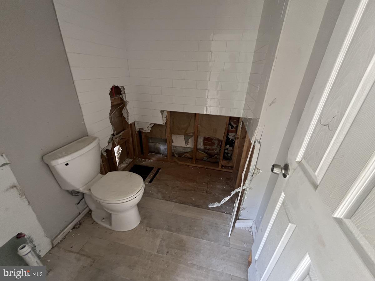 2237 N 21st St Property Photo 10