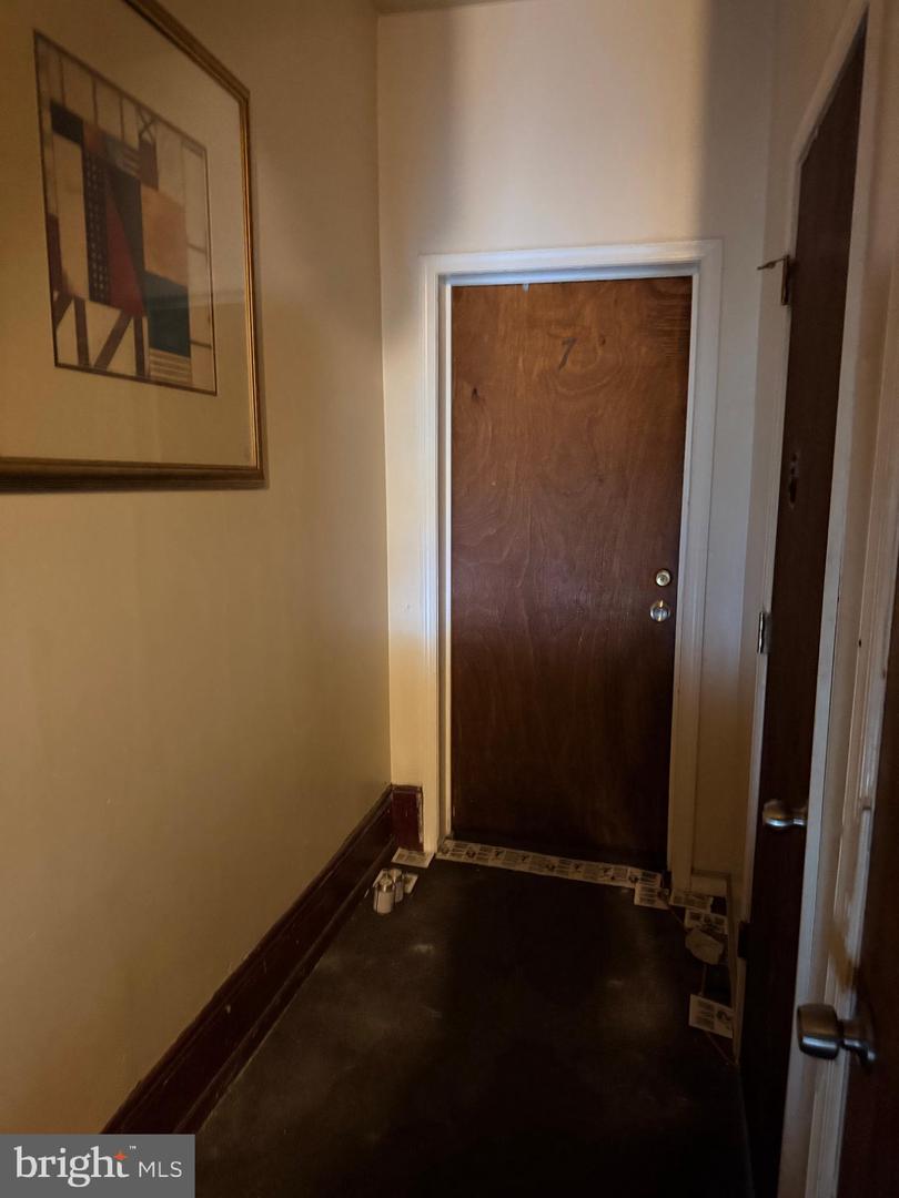 2117 W Hunting Park Ave Property Photo 13