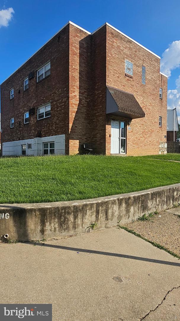 2701-03 Northview Rd Property Photo 6