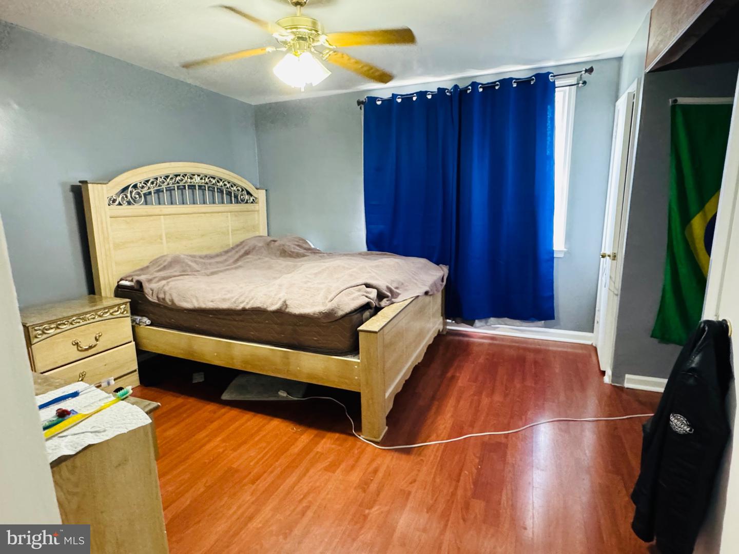 6736 Leonard St Property Photo 4