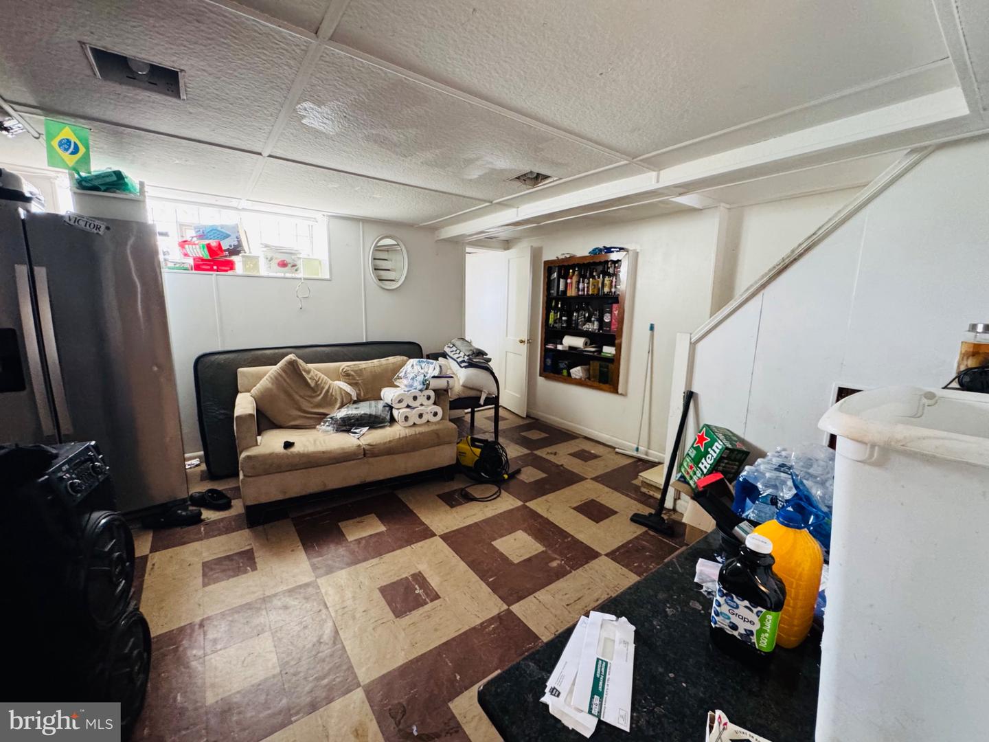 6736 Leonard St Property Photo 7