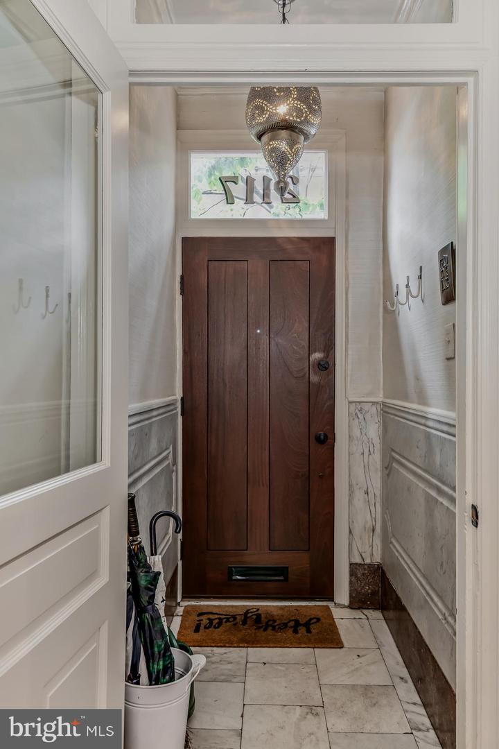 2117 Brandywine St Property Photo 3
