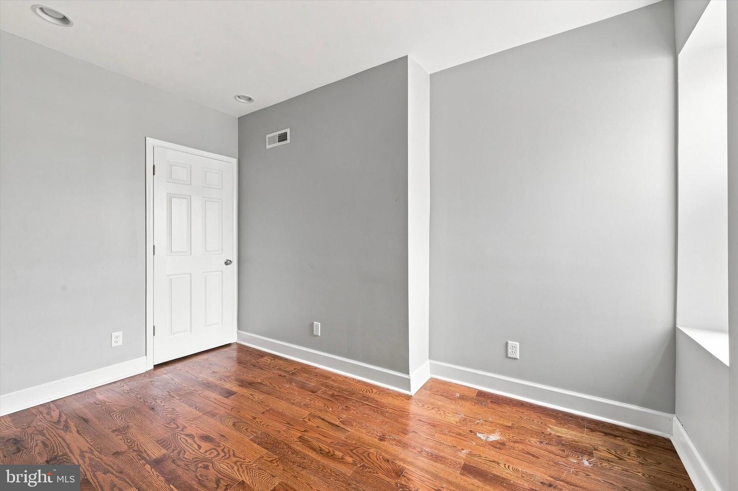 1202 S 21st St Property Photo 11