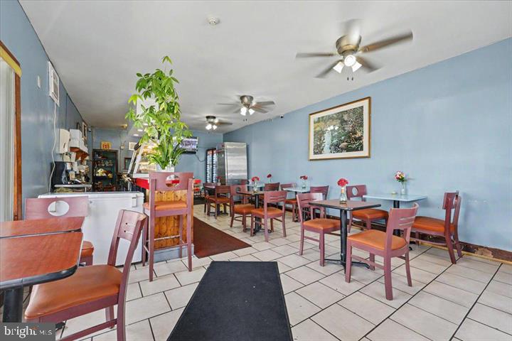 2263 - 2265 N Howard St Property Photo 9