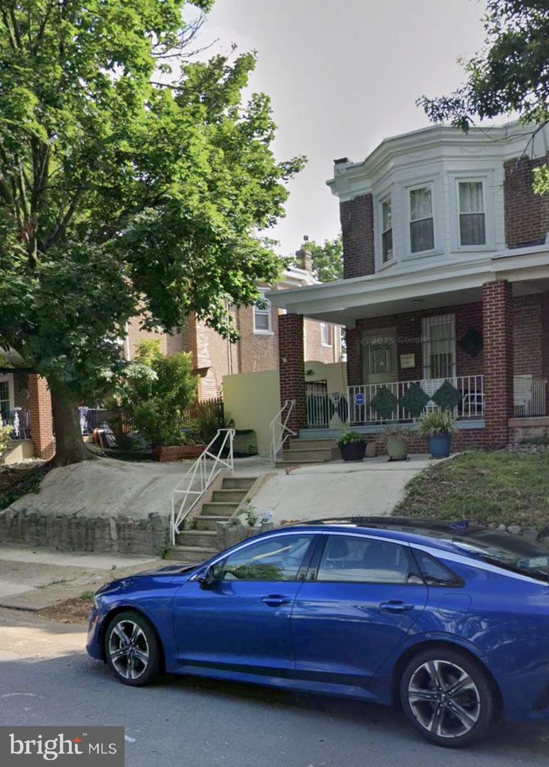 4421 Disston St Property Photo 1