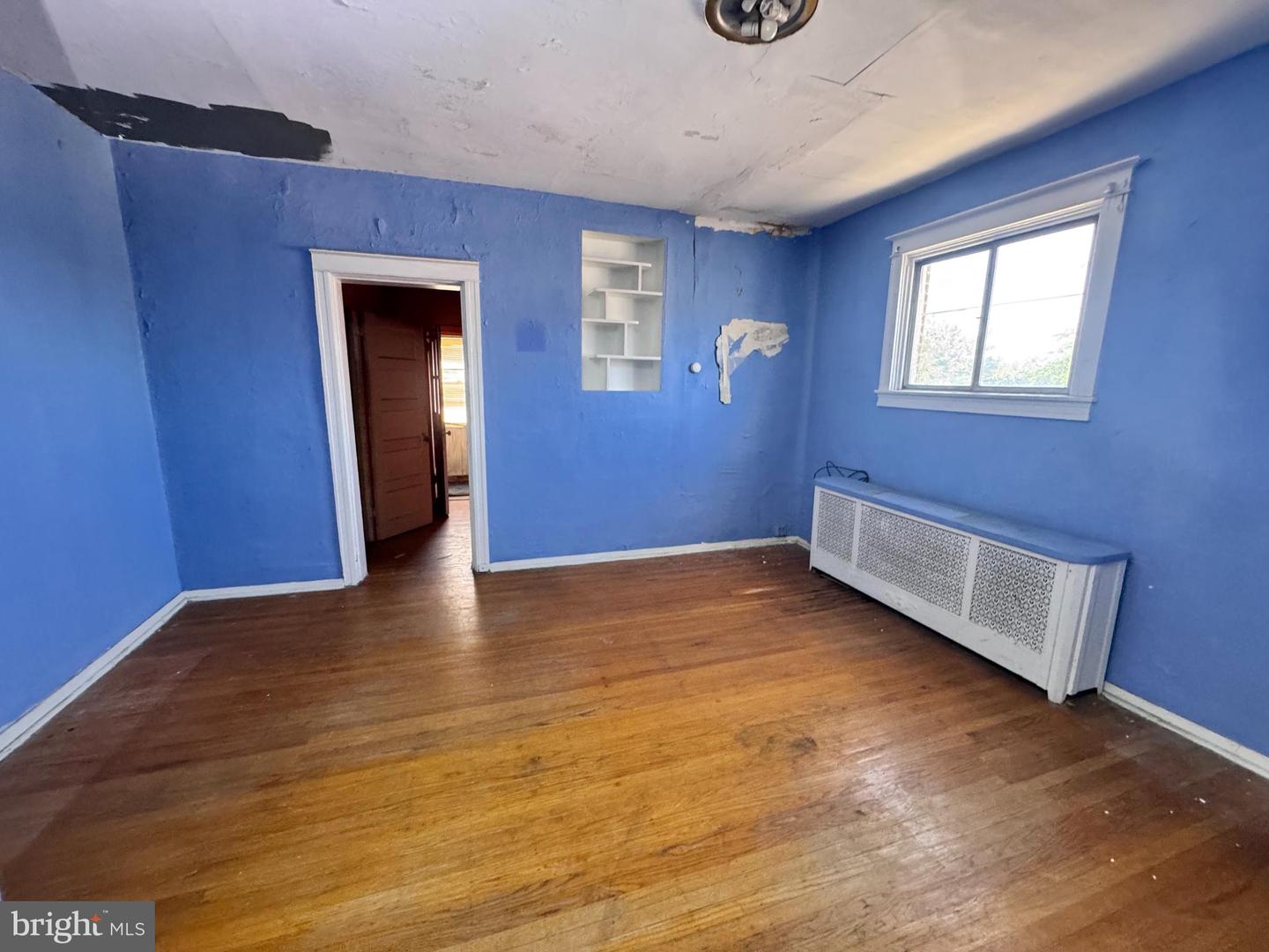 5490 Morse St Property Photo 10