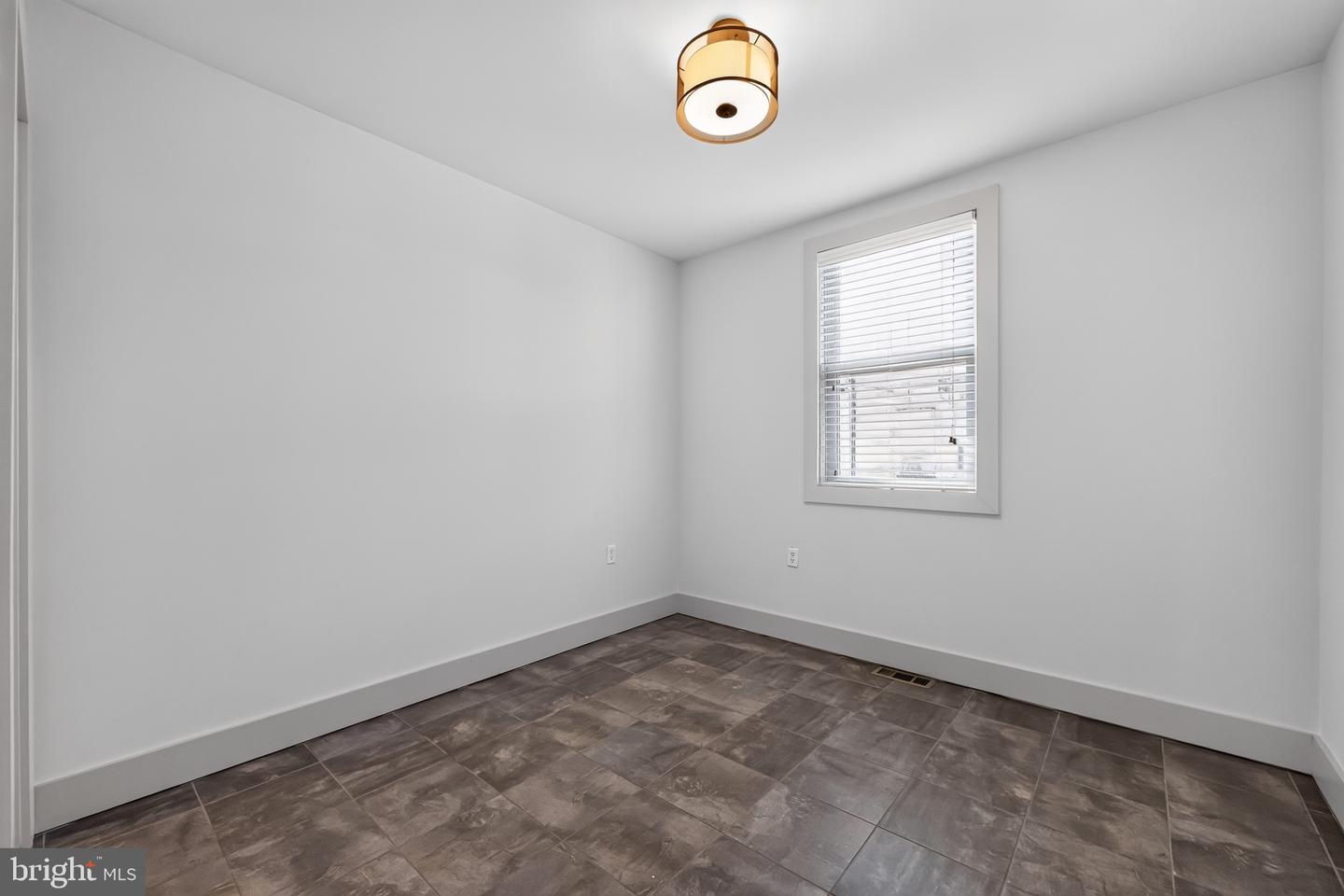 2116 S Beechwood St Property Photo 18
