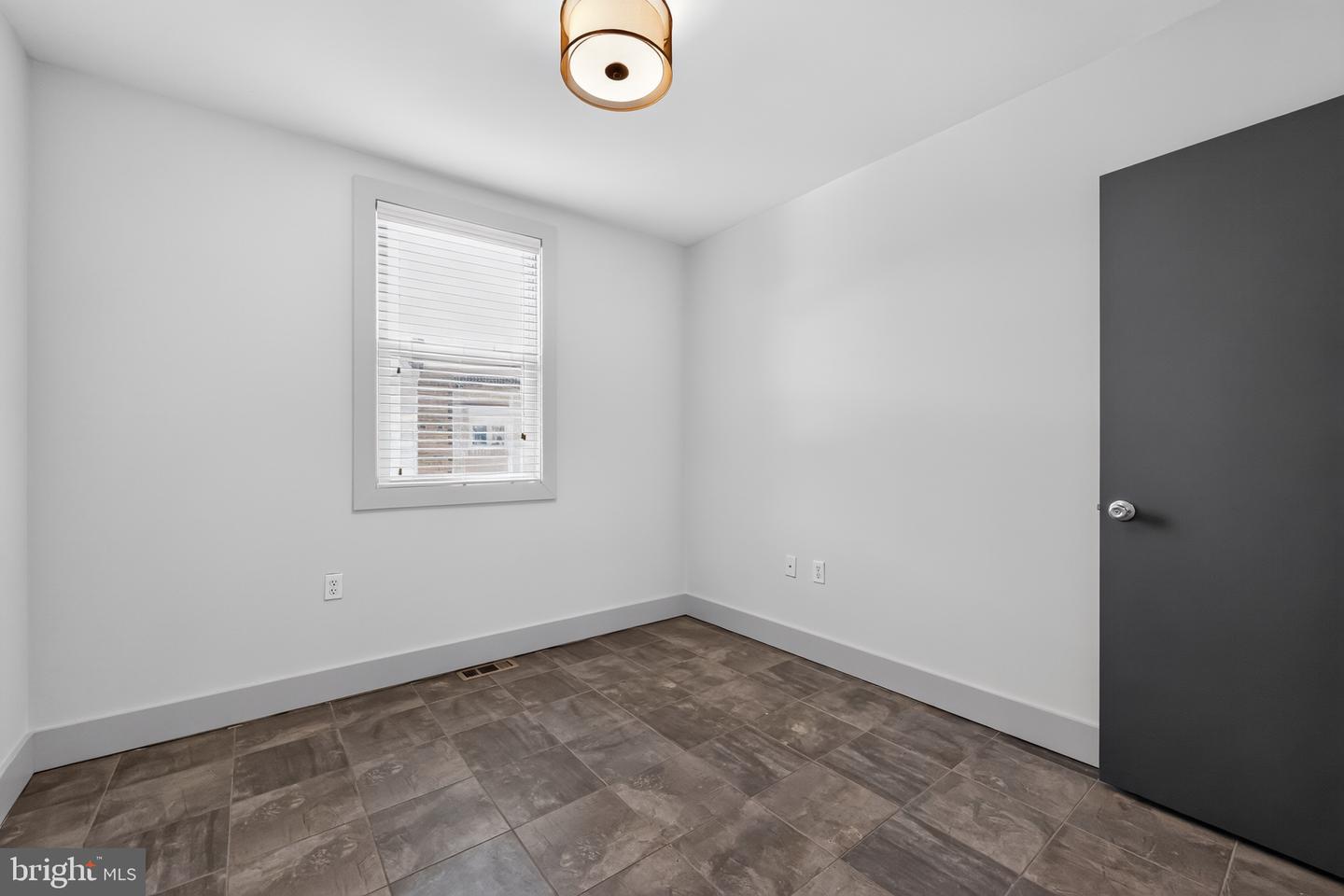2116 S Beechwood St Property Photo 20