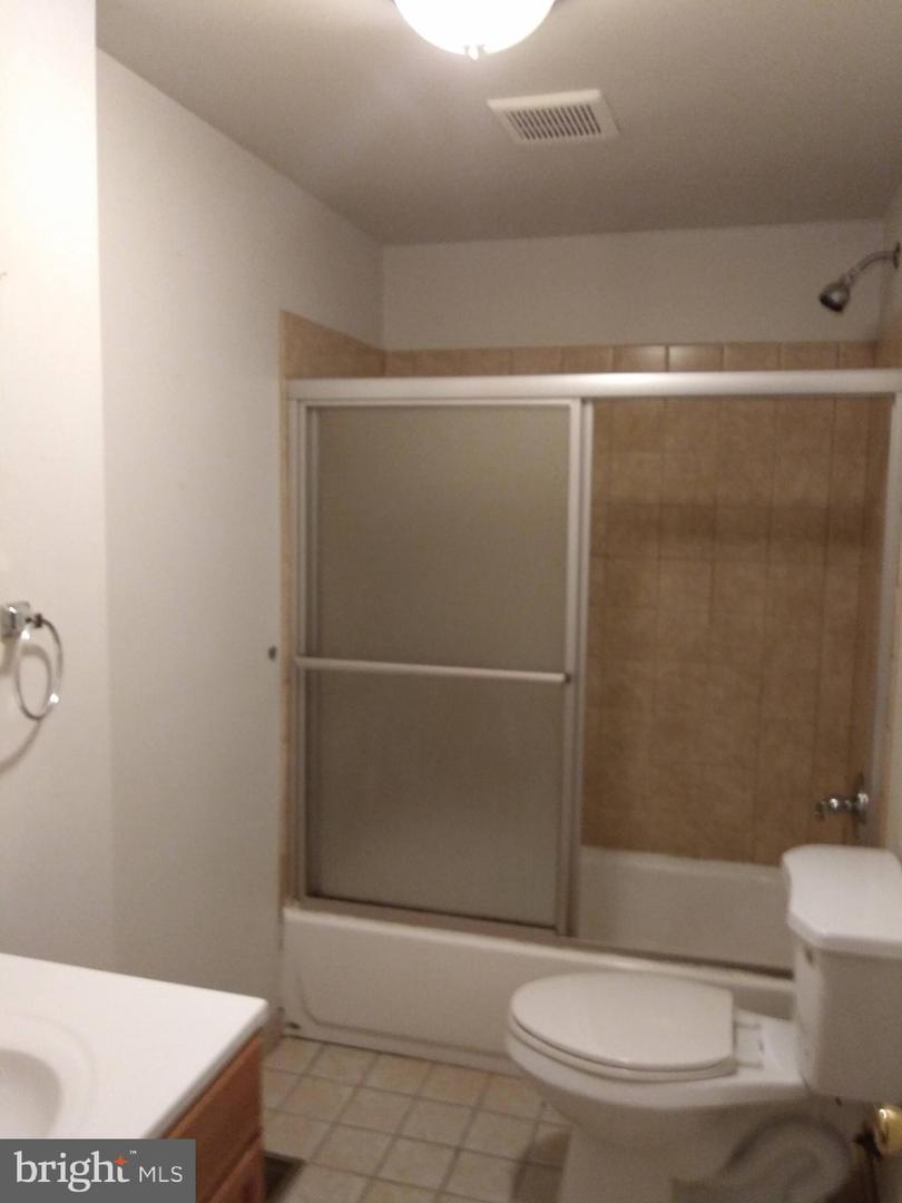 416 N 32nd St #b Property Photo 15
