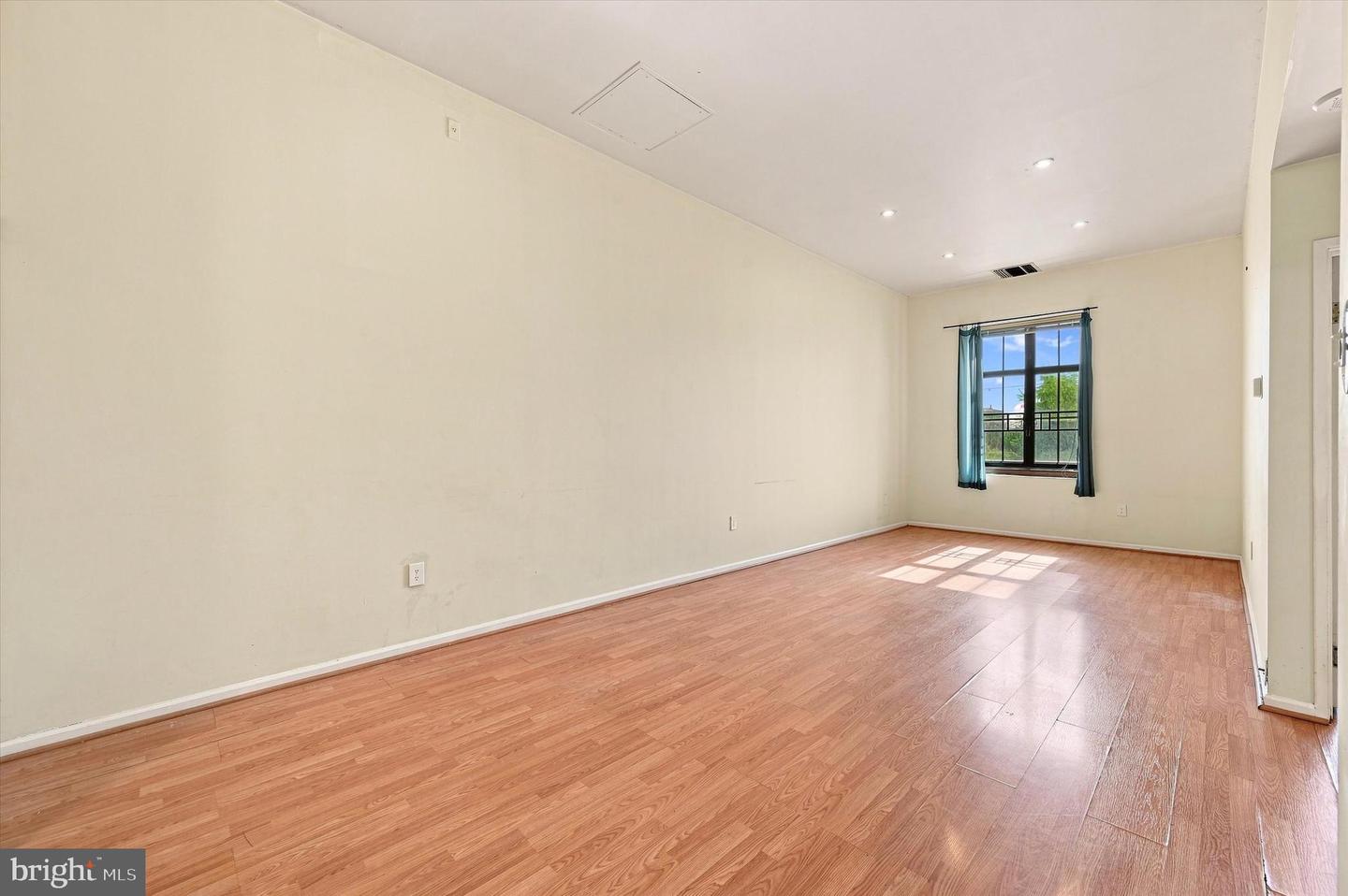 1601 Spring Garden St #m114 Property Photo 4