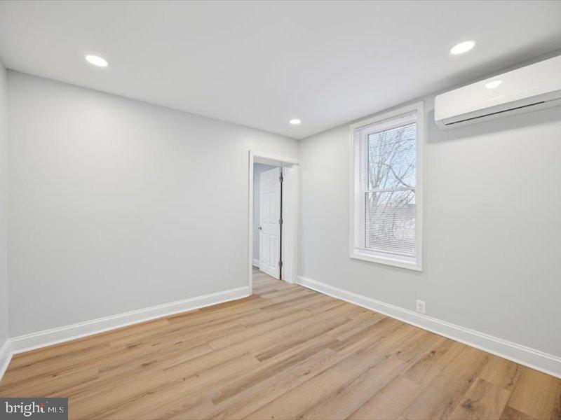 2253 Delhi St Property Photo 11