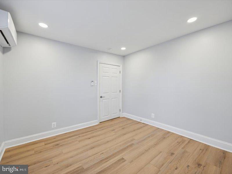 2253 Delhi St Property Photo 13