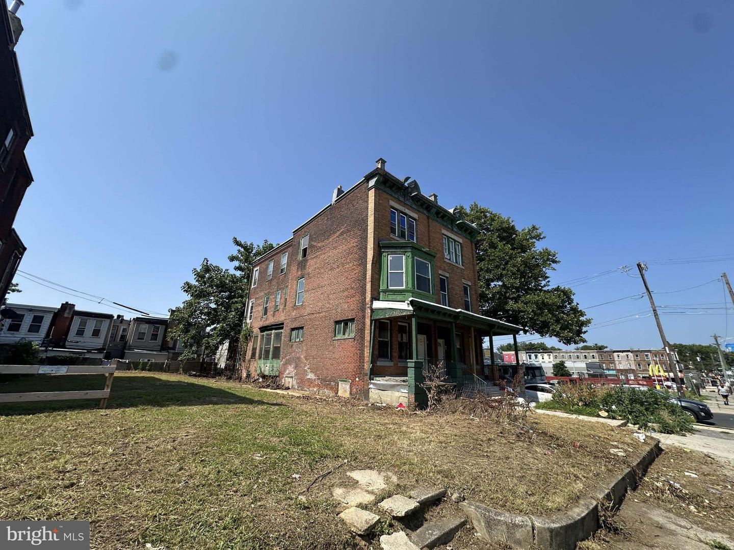 1318 W Allegheny Ave Property Photo 14