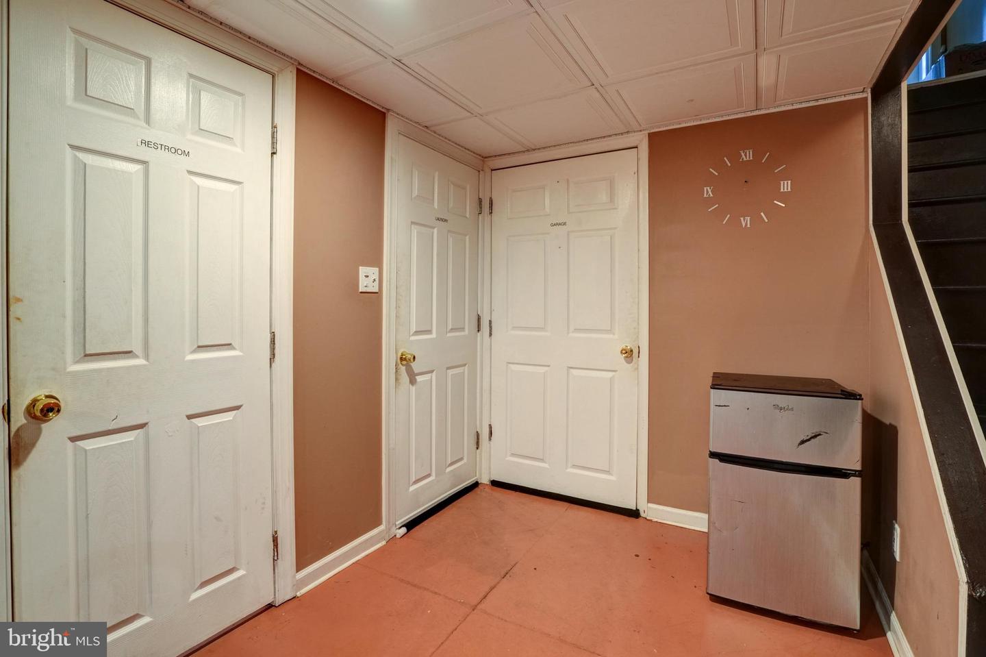 5029 Akron St Property Photo 23