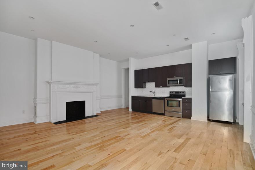 1311 Spruce St #203 Property Photo 1