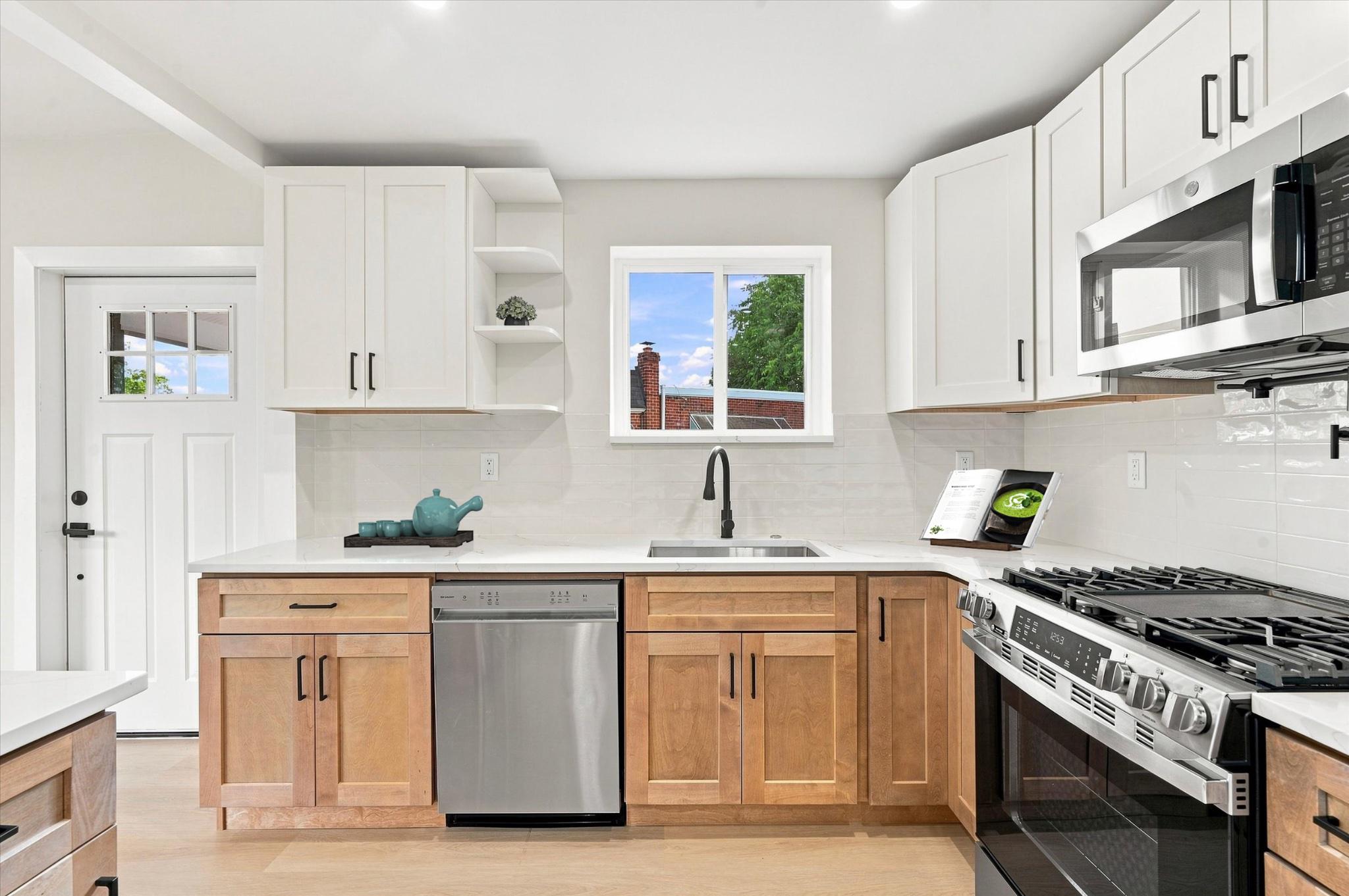 609 E Hortter Pl Property Photo 13