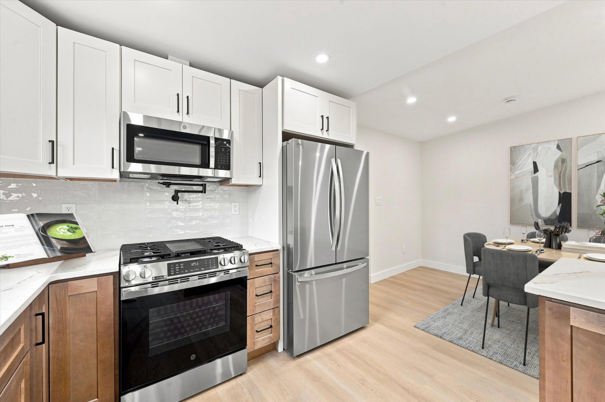 609 E Hortter Pl Property Photo 16