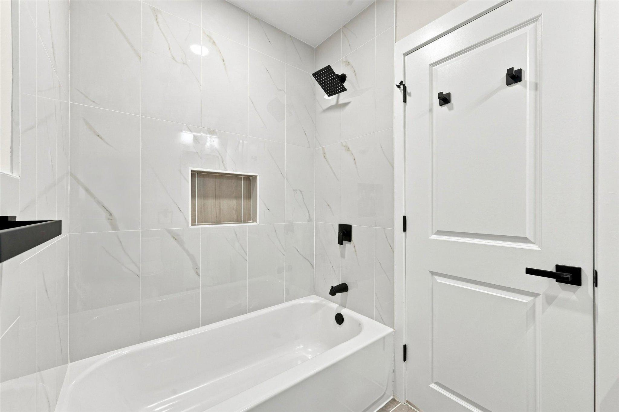 609 E Hortter Pl Property Photo 18