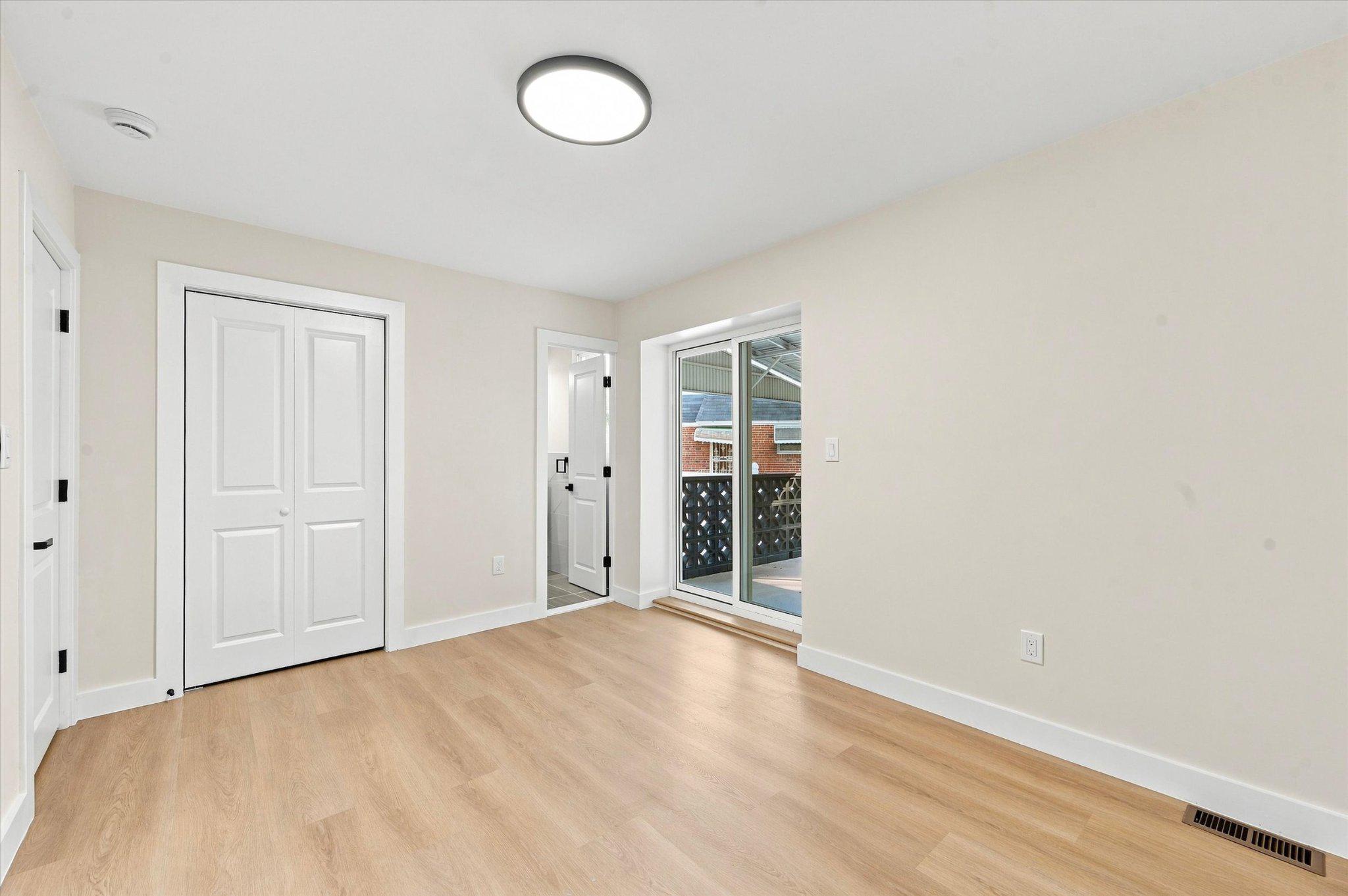 609 E Hortter Pl Property Photo 21