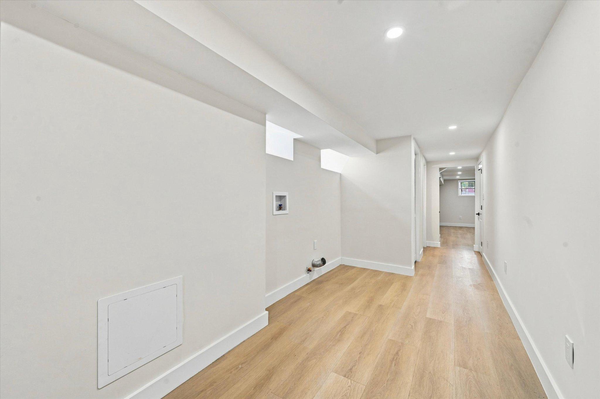 609 E Hortter Pl Property Photo 35