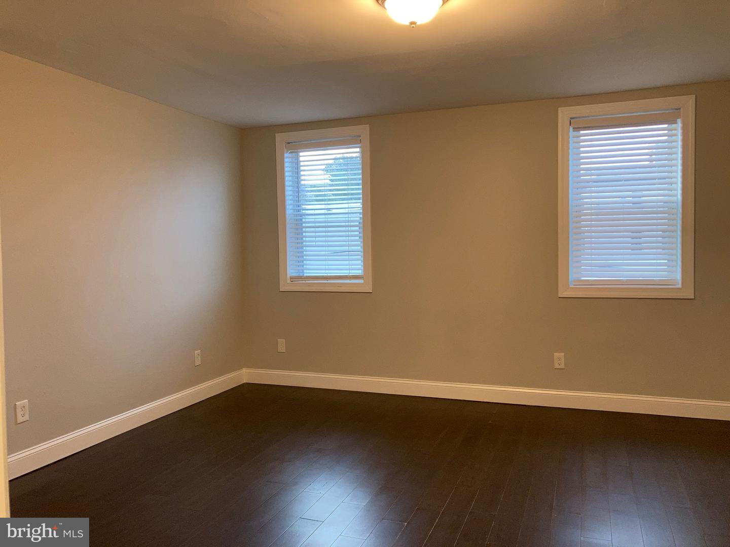 2225 W Thompson St #b Property Photo 19