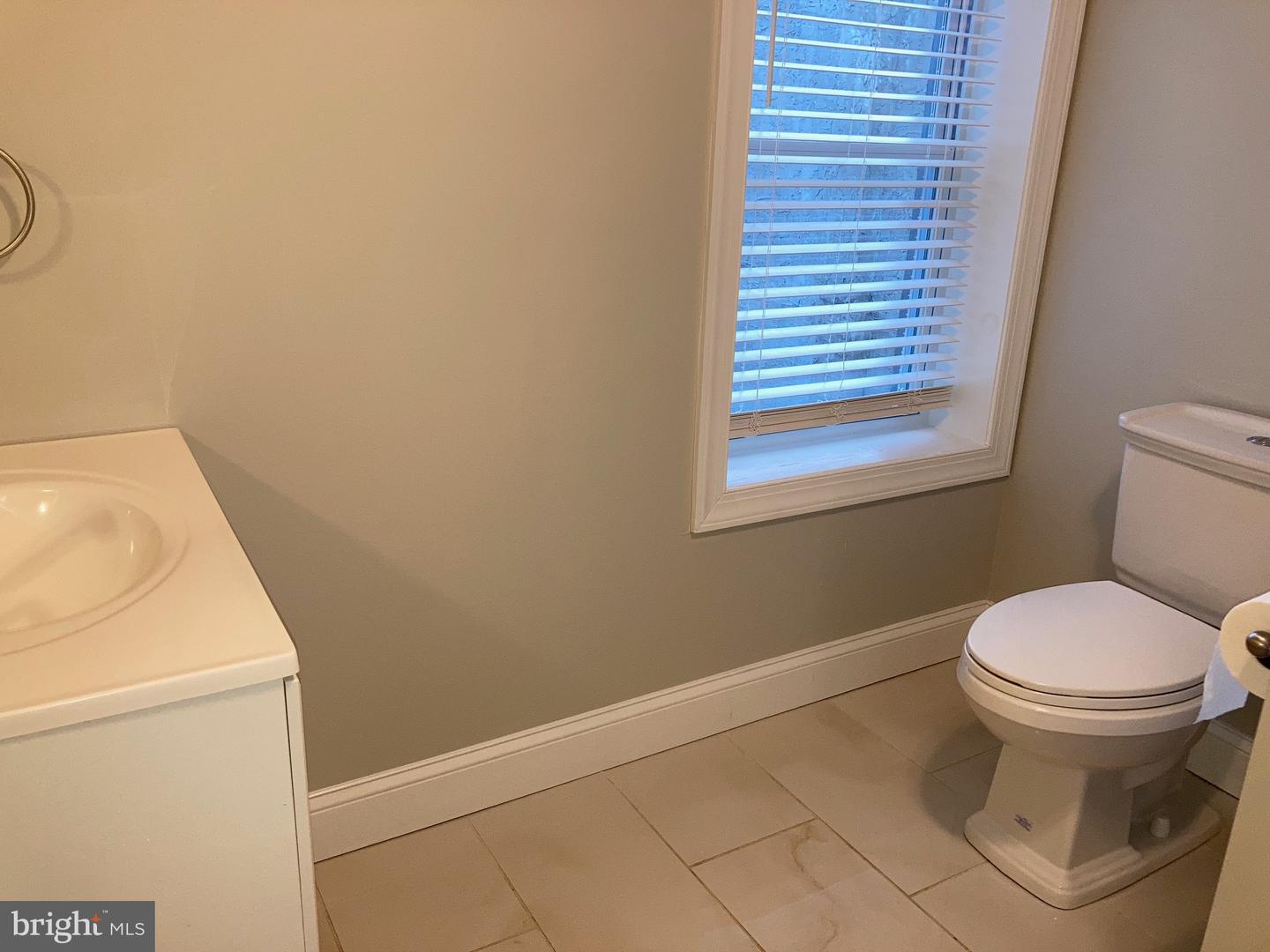2225 W Thompson St #b Property Photo 21