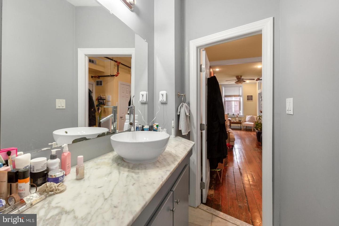 1341 Lombard St #2 Property Photo 19