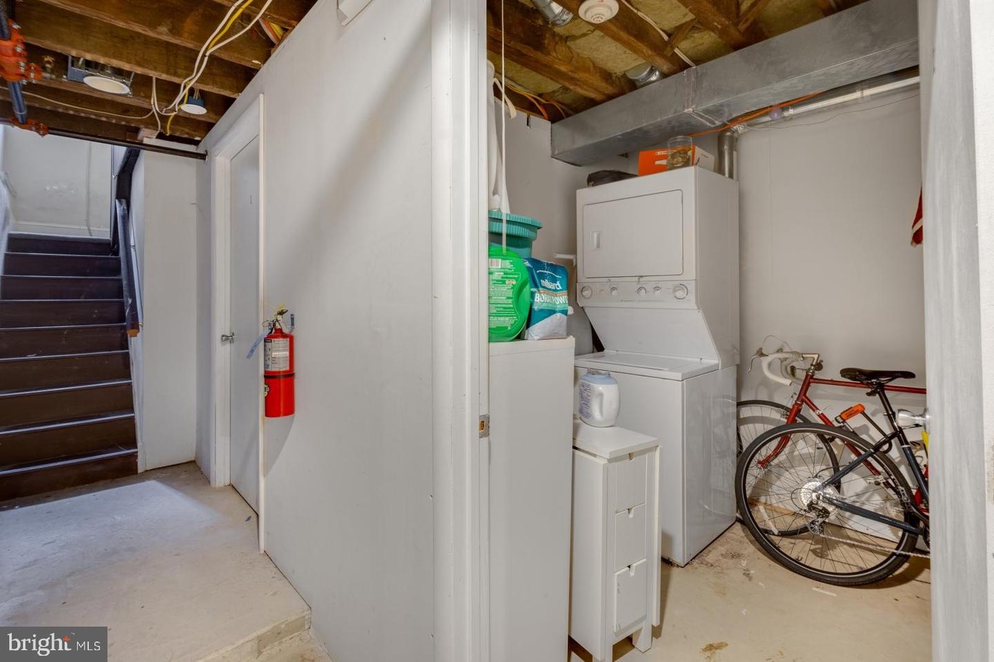 1341 Lombard St #2 Property Photo 21